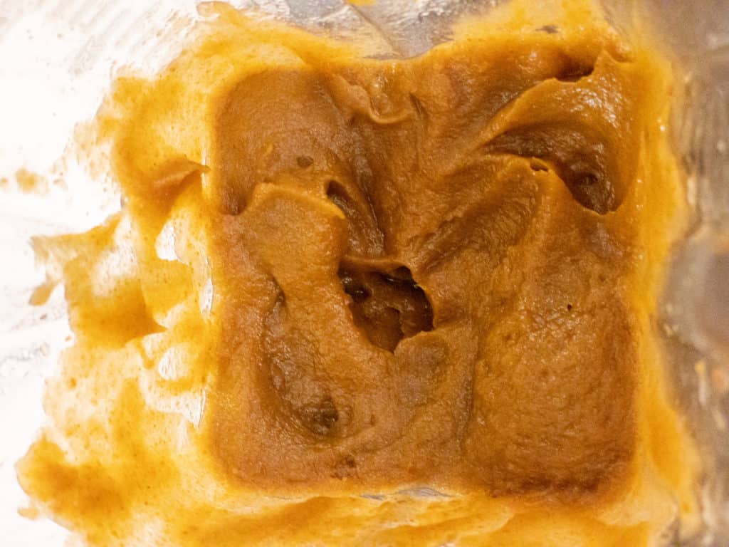 date paste blended in blender